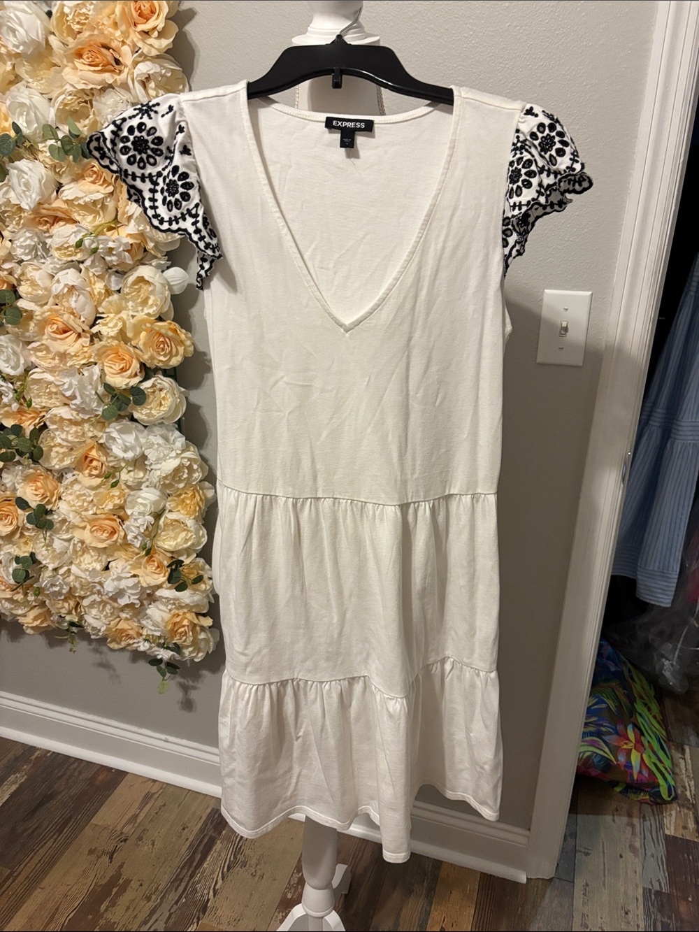 Express White V-Neck Tiered Dress with Black Embroidered Sleeves
